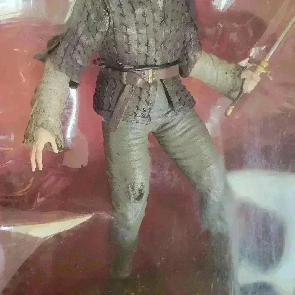 HBO Dark Horse Deluxe Game of Thrones Arya Stark Sword Collectible Figure New - Picture 6 of 11